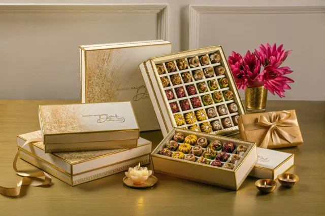 Festive Hampers work 2